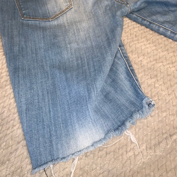 5/$25!! Knee Length Distressed Denim Shorts - Picture 4 of 10